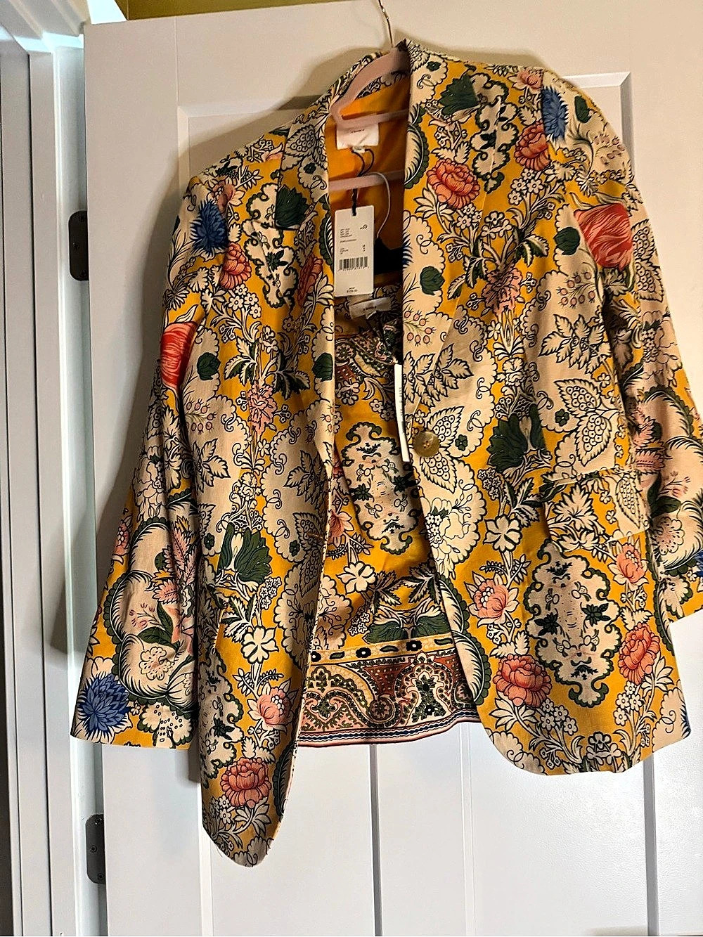 a loves a Floral Landscape Tapestry Double Breasted Blazer Yellow & Multicolor